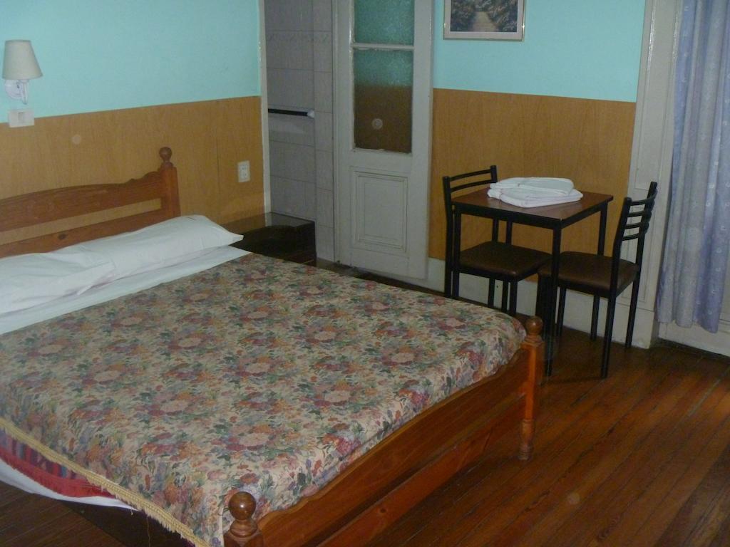 Hotel San Martin Buenos Aires Room photo